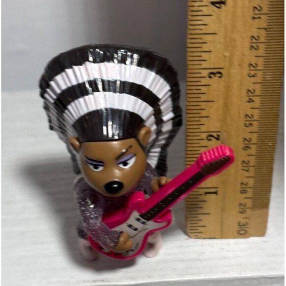 2021 McDonalds Made For Sing 2 Ash Porcupine Toy Figure Guitar Pose - Picture 5 of 6